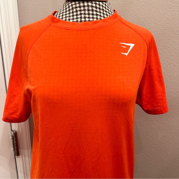 💕$10 SALE💕EUC Gymshark Orange Athletic Top - Picture 2 of 4